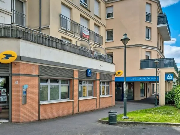 CORBEIL centre- à louer F2 46 m2 + parking