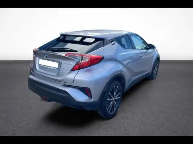 Toyota C-Hr hybride distinctive — photo 6