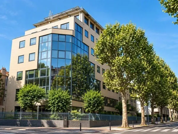 Bureaux 1437 m²