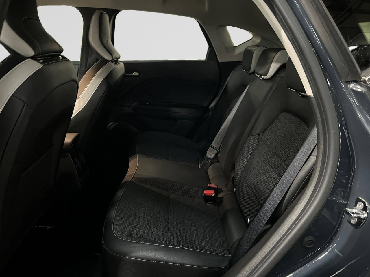 Renault Captur E-Tech full hybrid 145 — photo 11