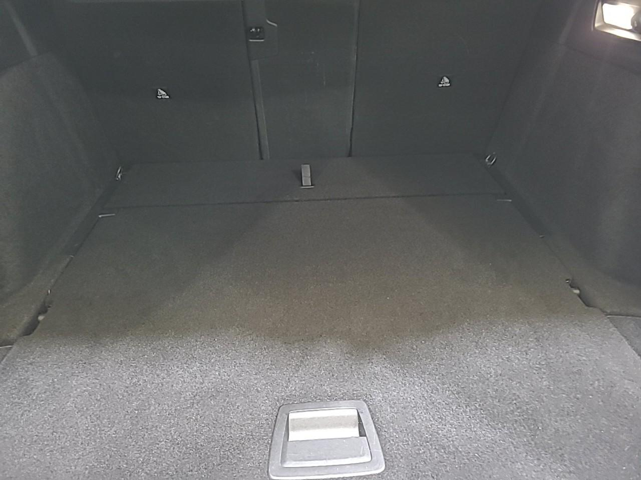 Peugeot 308 sw puretech 130ch s&s eat8 allure — photo 14