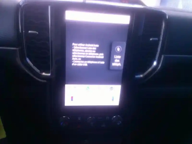 Ford Ranger 2.0 ecoblue 170ch stop&amp;start super cab xlt 4x4 — photo 9