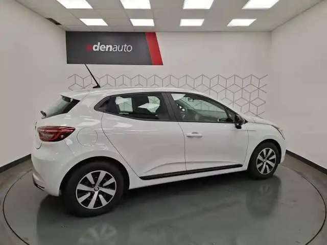Renault Clio tce 90 — photo 19