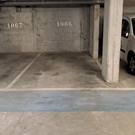 Place parking sous sol sécurisé