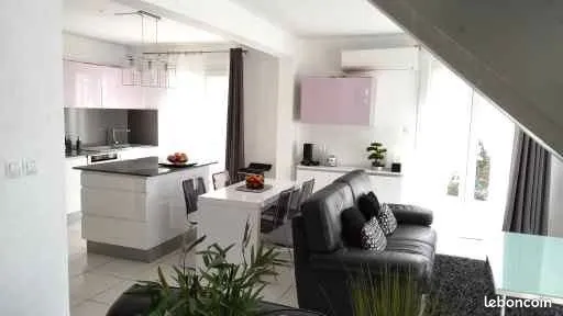 MAISON FAMILIALE 5 pièces 124 M2+TERRAIN 258 M2 Sainte-Marie-La-Mer