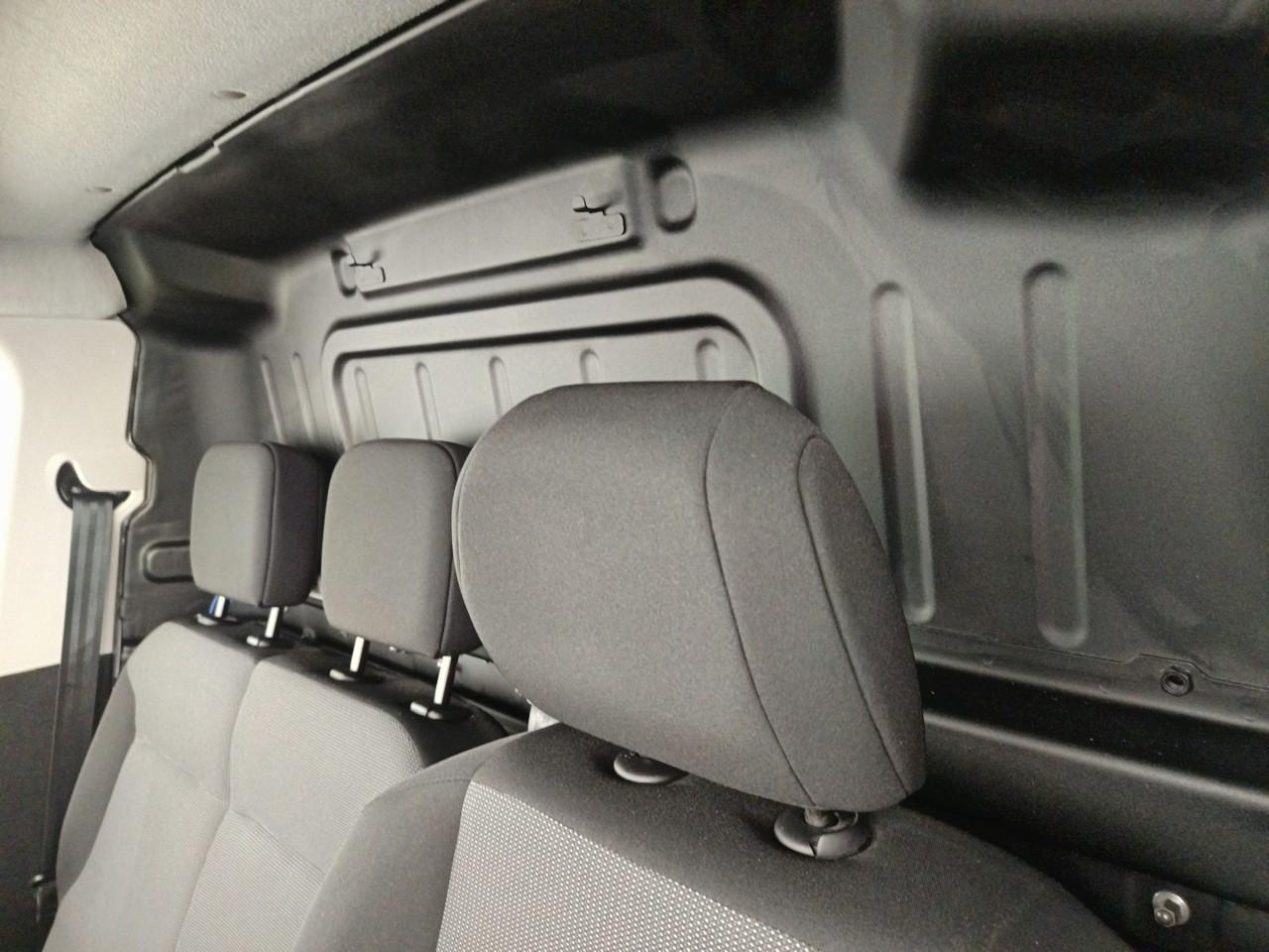 Peugeot Partner fourgon standard 650 kg bluehdi 100 s&s bvm5 premi — photo 25