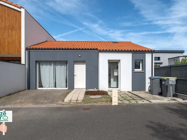 Maison de plain-pied 82 m2 avec 3 chambres et jardin Proch