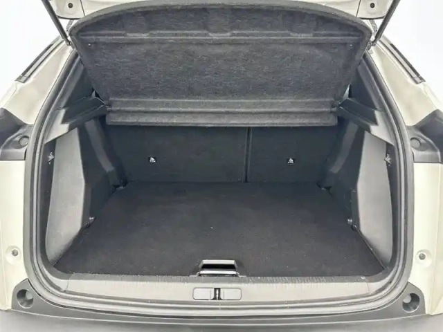 Peugeot 2008 puretech 130 s&amp;s eat8 — photo 6