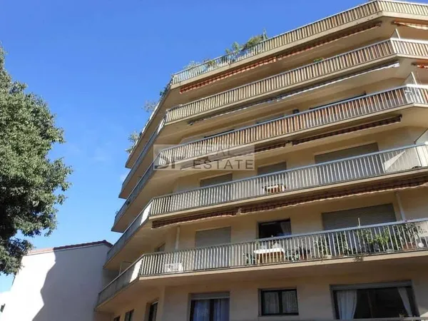 Appartement 3 pièces 84 m²