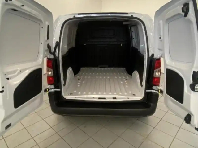 Peugeot Partner m 650kg bluehdi 130ch s&amp;s eat8 pack premium connect — photo 8