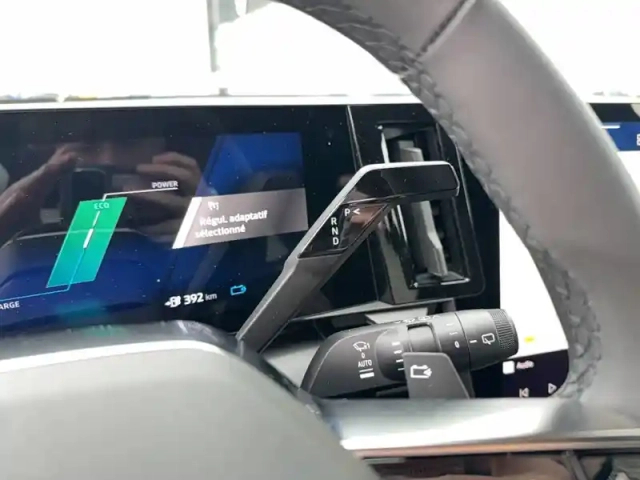 Renault Megane e-tech 220 ch autonomie confort gsr2 — photo 37