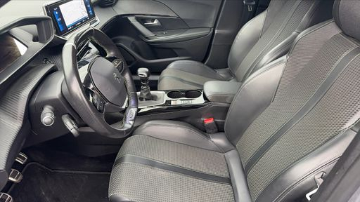 Peugeot 2008 1.2 PureTech 130 - GT Line – 2020 – 117500 km – Essence – Boîte Manuelle — photo 11