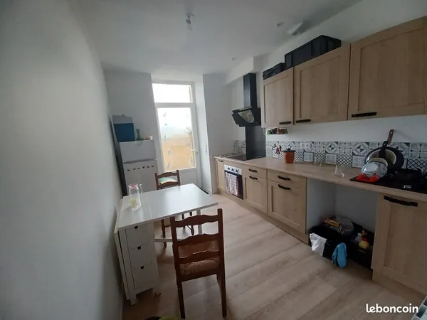 T4 / 80m² / CLIM / terrasse / Centre ville