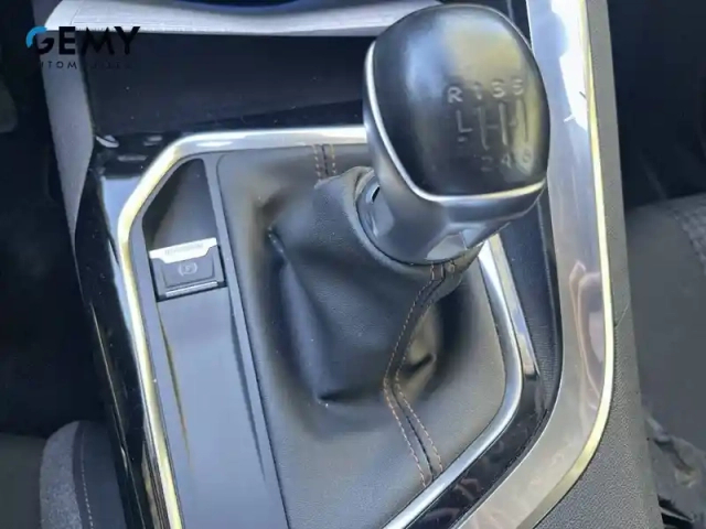 Peugeot 3008 puretech 130ch s&amp;s bvm6 — photo 24
