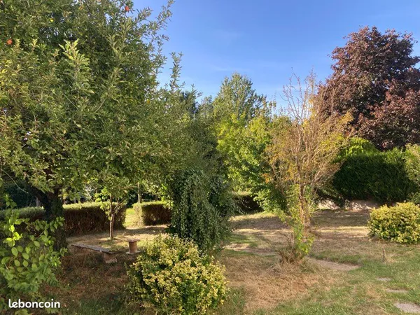Maison lumineuse et calme à rénover