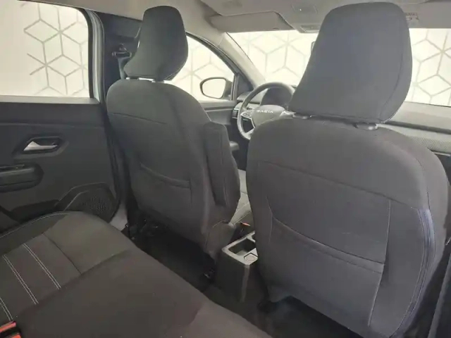 Dacia Sandero eco-g 100 — photo 23