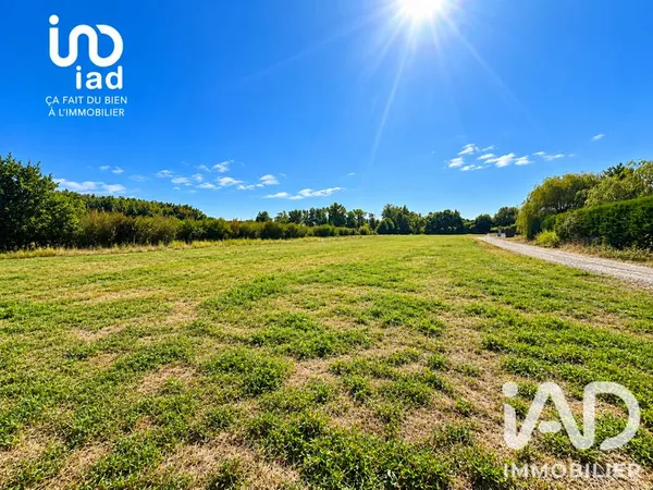 Terrain 553 m²