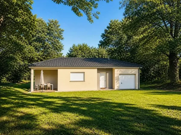 Maison neuve de 121 m², 5 pièces, 1216 m² terrain, garage