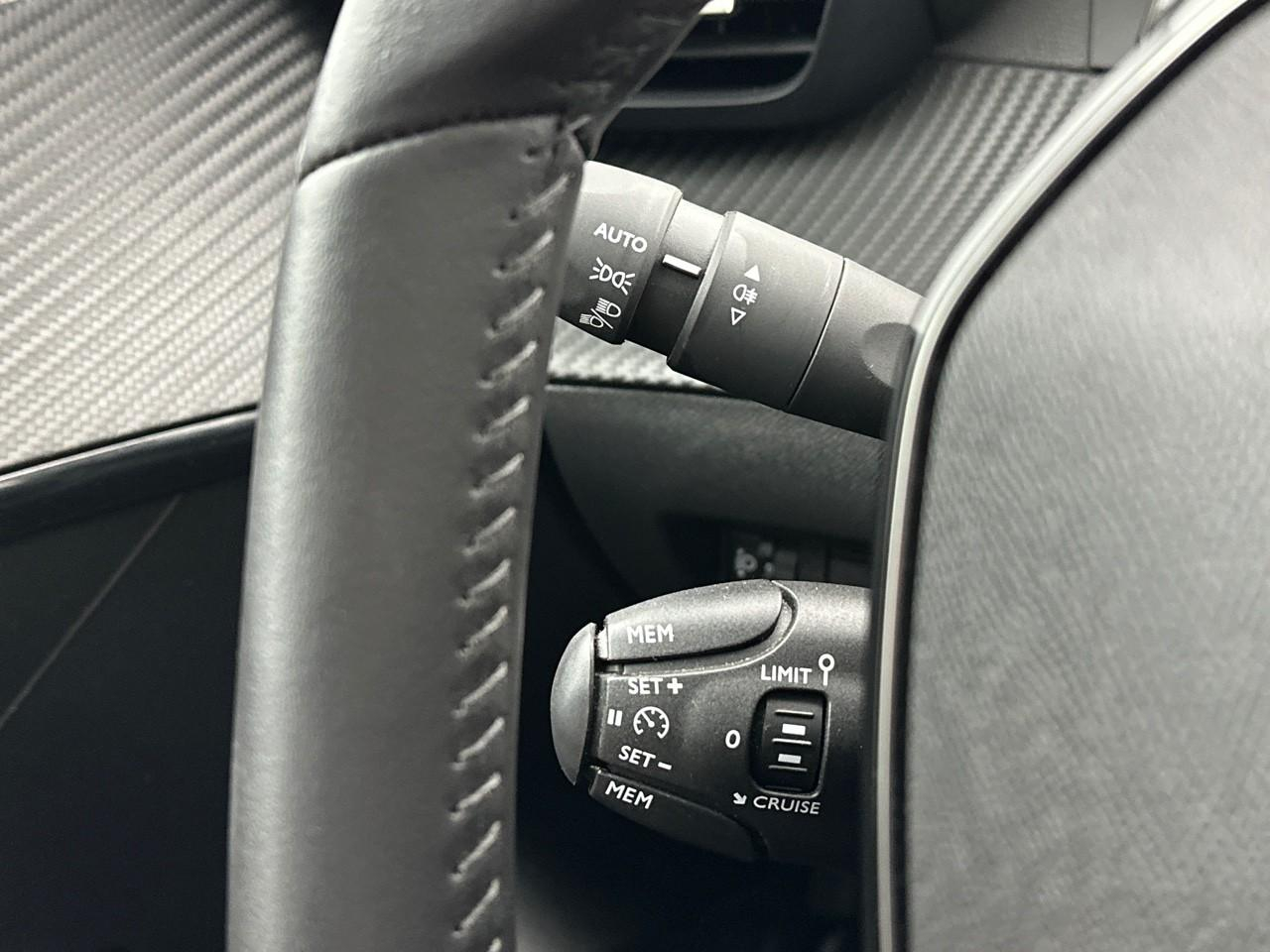 Peugeot 208 puretech 100 s&s bvm6 active — photo 17