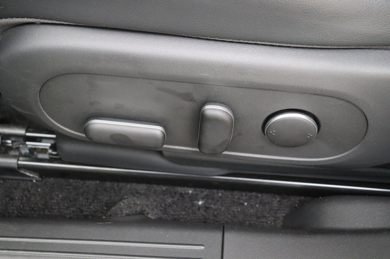 Hyundai Ioniq 5 — photo 29