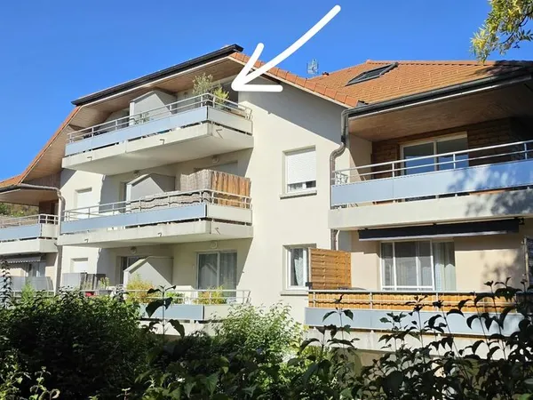 Appartement T3 dernier étage avec ascenseur, balcon, garage et parking