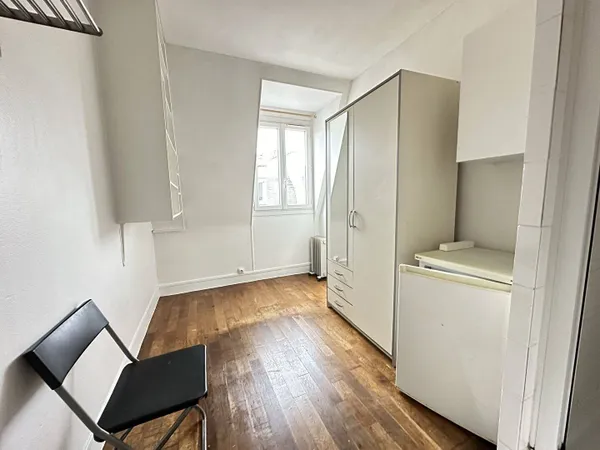 Appartement 1 pièce 9 m²