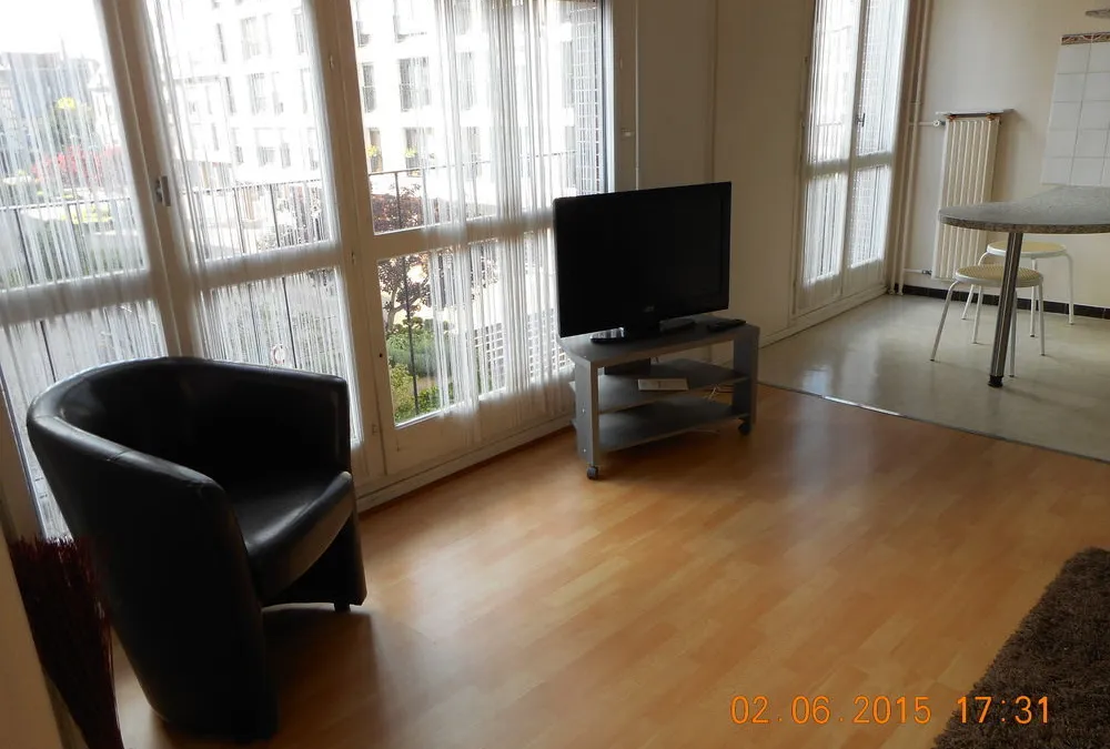 Photo 3
