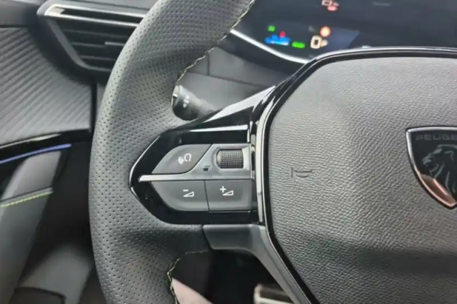 Peugeot 208 electrique 50 kwh 136ch — photo 43