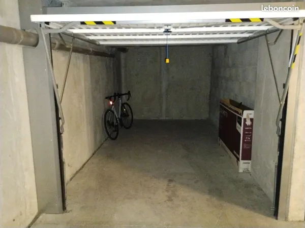 Garage à louer dans parking sécurisé