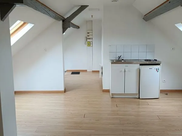 Loue studio meublé à Somain