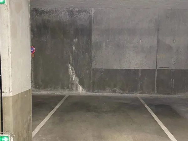Parking 15 m²