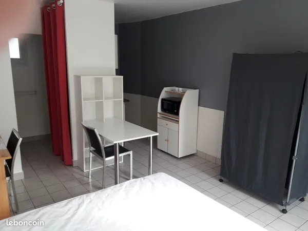 Location studio meublé