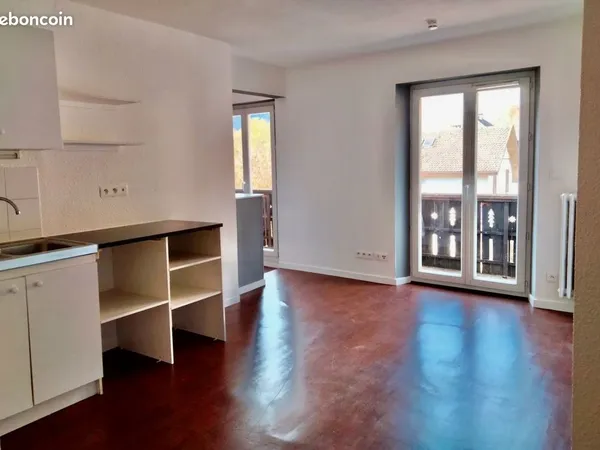 T1 non meublé 34.88 m2 à Saint-Jeoire 74490- Balcon + Parking