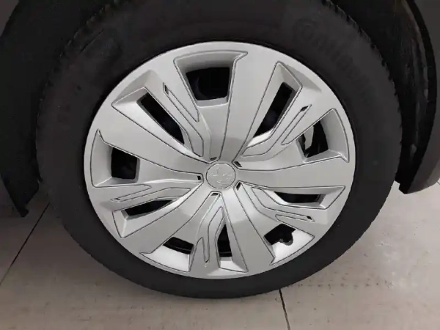 Peugeot 208 electrique 50 kwh 136ch — photo 85