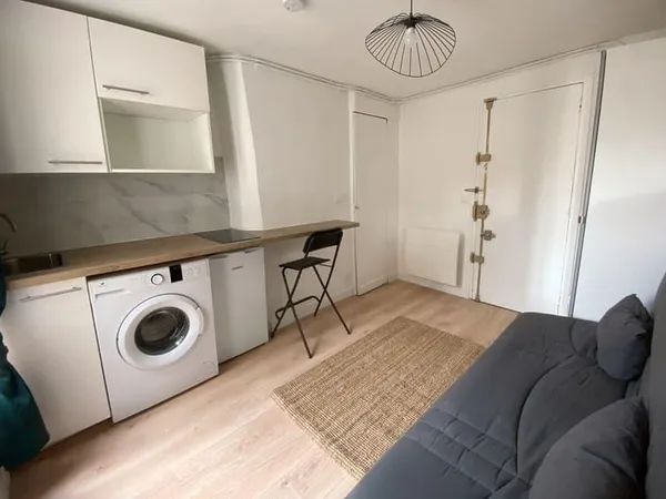 Location studio meublé Paris 10è