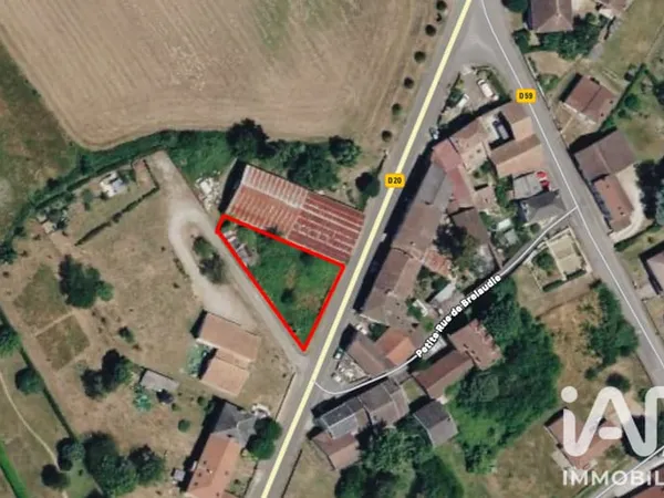 Terrain 608 m²