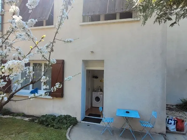 Studio meublé