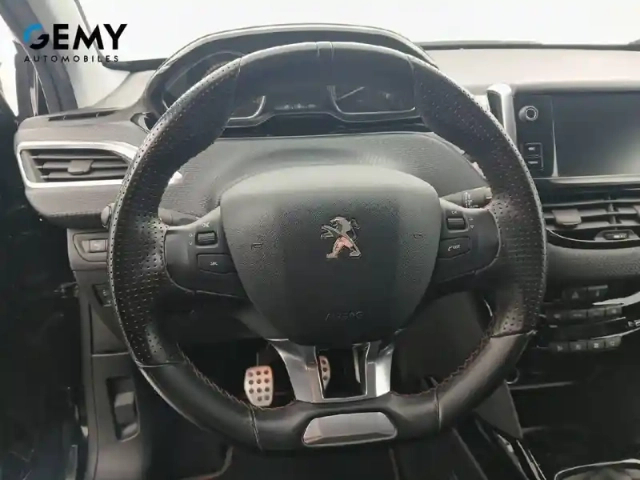 Peugeot 2008 1.2 puretech 130ch s&amp;s bvm6 — photo 13