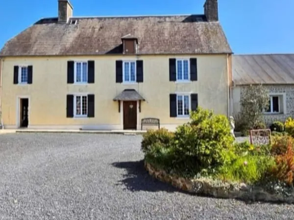 🌿 LES OUBEAUX (14230) - Domaine de charme avec chambres d'hôtes, roulotte et plus de 2,2 hectares