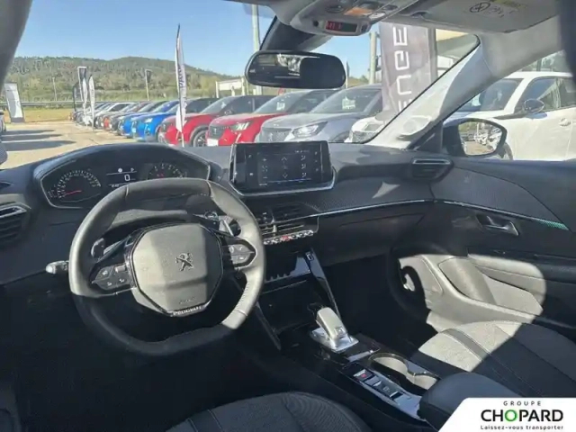 Peugeot 208 puretech 100 s&amp;s eat8 — photo 2