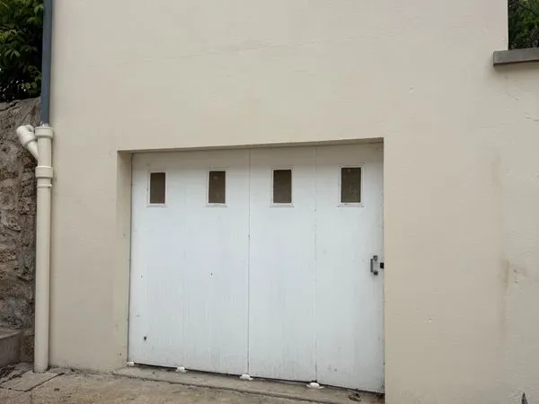 Garage/box a louer