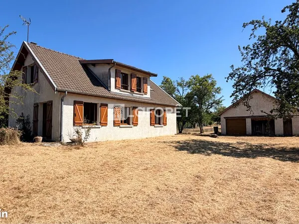 Propriété 7 pièces 134 m²