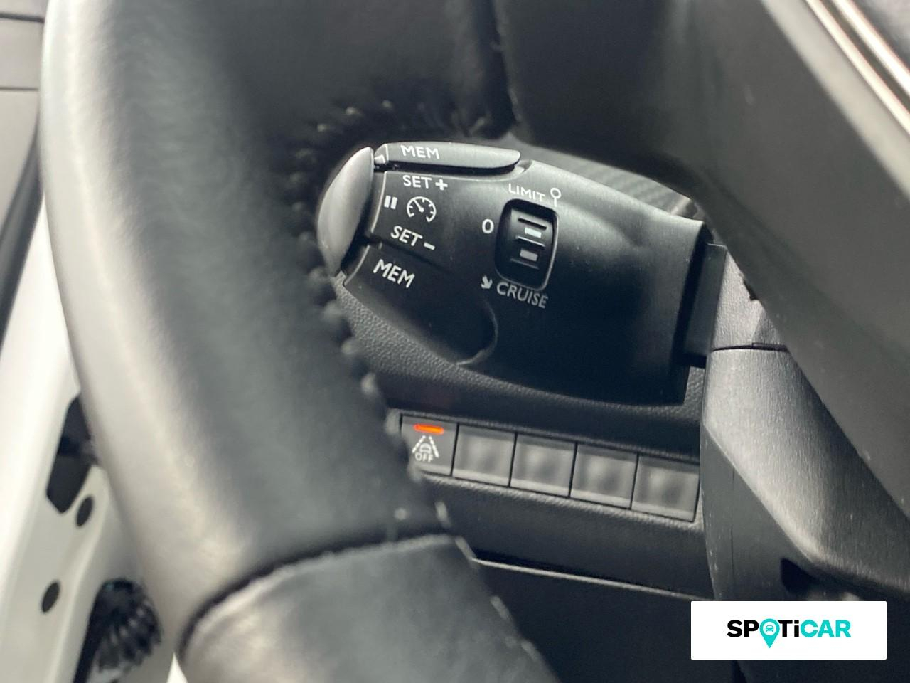 Peugeot 208 1.2 puretech 75ch s&s active — photo 17