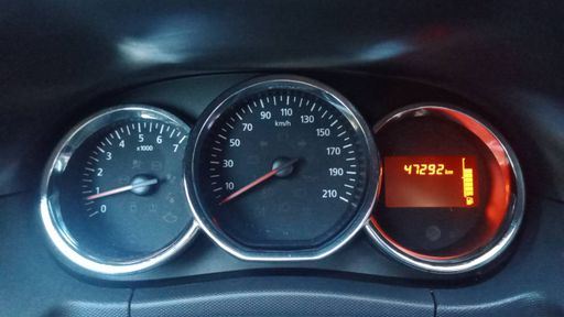 Dacia Duster 1.6 SCe 115 - Essentiel – 2016 – 47292 km – Essence – Boîte Manuelle — photo 18