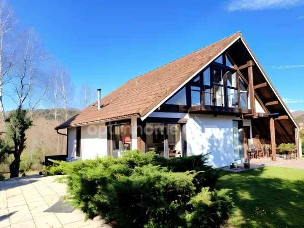 PLANCHER-BAS (70290) - MAISON 107 m² - 5 PIECES - 3/4 CHAMBRES- GARAGE - VUE MONTAGNE - DOMOTIQUE