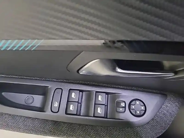 Peugeot 208 puretech 75 s&amp;s bvm5 — photo 33