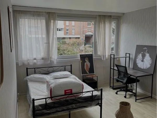 Chambre en colocation - Roubaix Barbieux, proche tram et métro