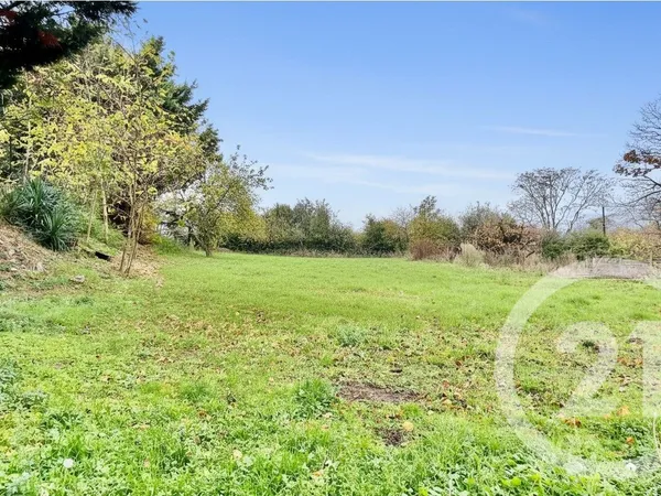 Terrain 384 m²