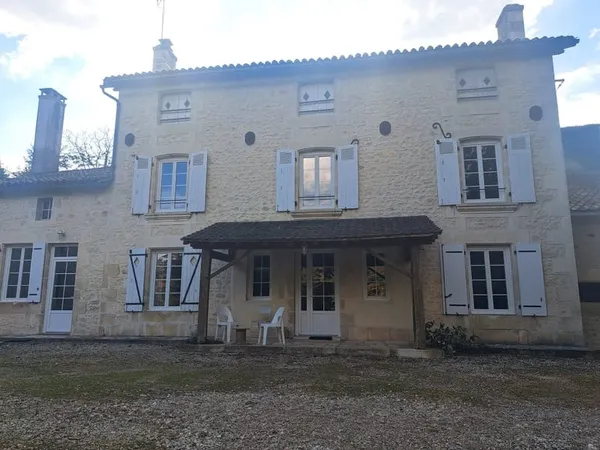 Nid de verdure au porte de Chauvigny