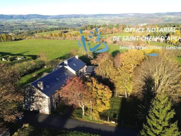 Maison 12 pièces 441 m²